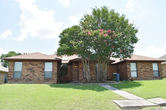 property at 309-311 Dogwood Dr