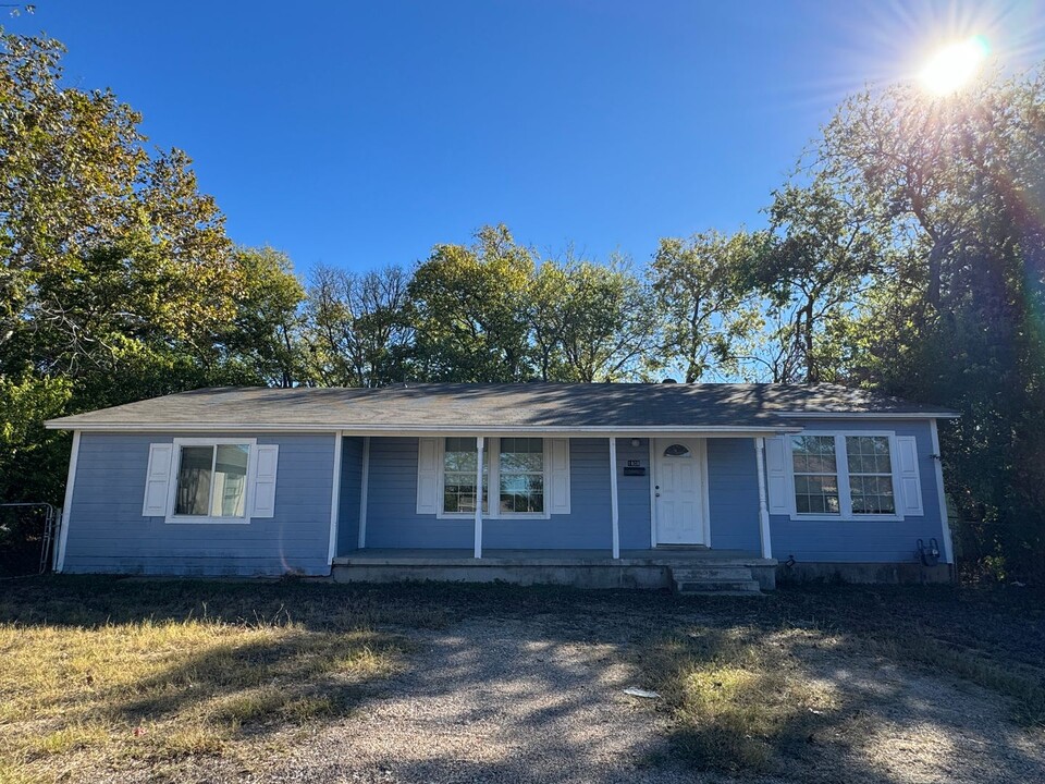 1808 N Gray St in Killeen, TX - Building Photo