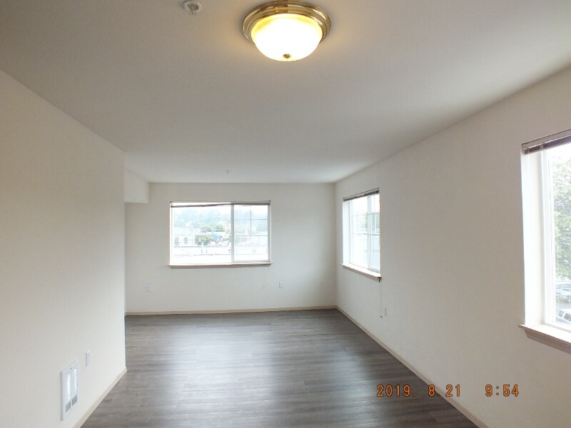 12549 28th Ave NE in Seattle, WA - Building Photo