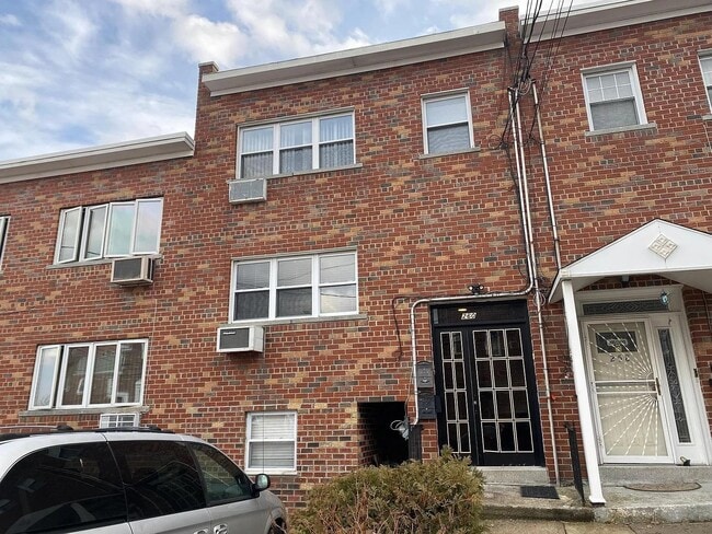 property at 260 E 238th St