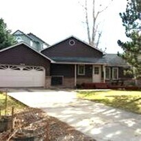 2750 Bradford Square in Fort Collins, CO - Building Photo