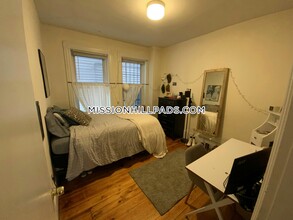 129 Saint Alphonsus St, Unit 1 in Boston, MA - Building Photo - Building Photo