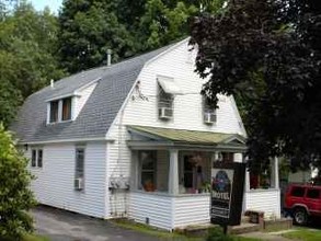 Highway One Motel in Lake George, NY - Building Photo - Building Photo