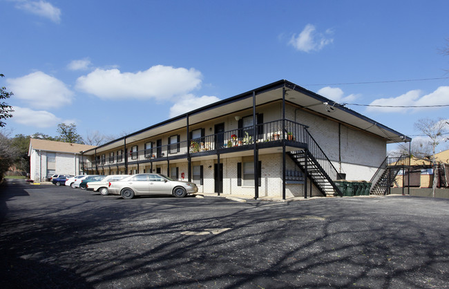 Herndon House in San Marcos, TX - Building Photo - Building Photo