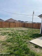 2205 S Pearl Ave in Joplin, MO - Building Photo - Building Photo