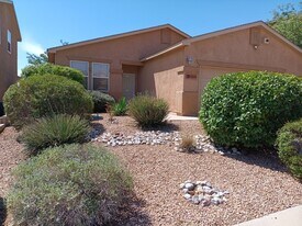 9224 Lower Meadow Ave SW in Albuquerque, NM - Building Photo