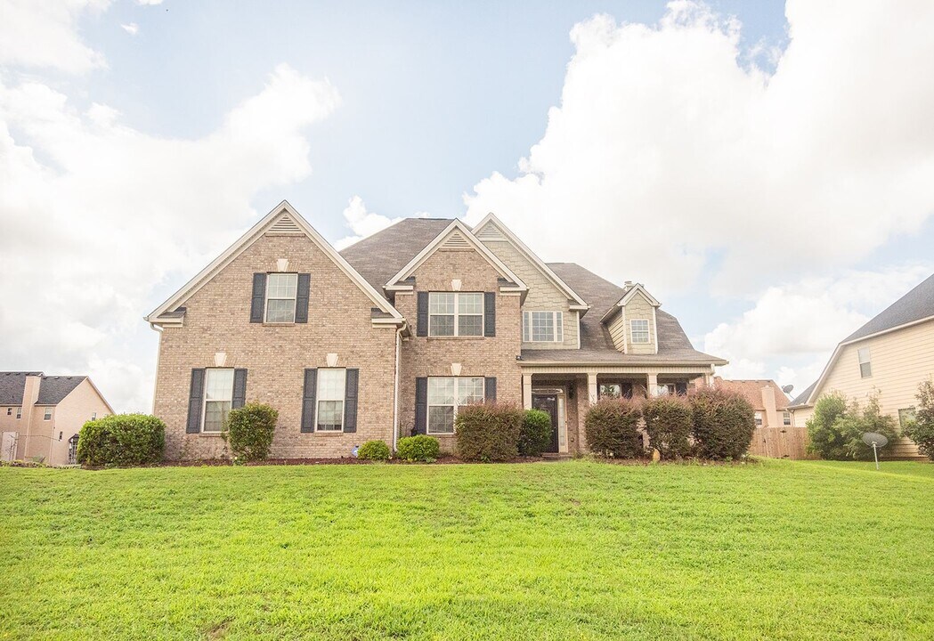 5 Honor Dr in Fort Mitchell, AL - Building Photo
