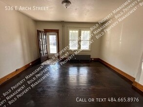 536 E Arch St in Pottsville, PA - Building Photo - Building Photo