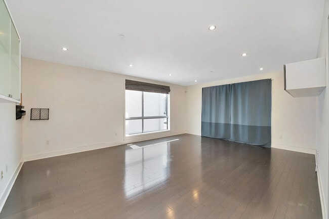 property at 1730 Sawtelle Blvd