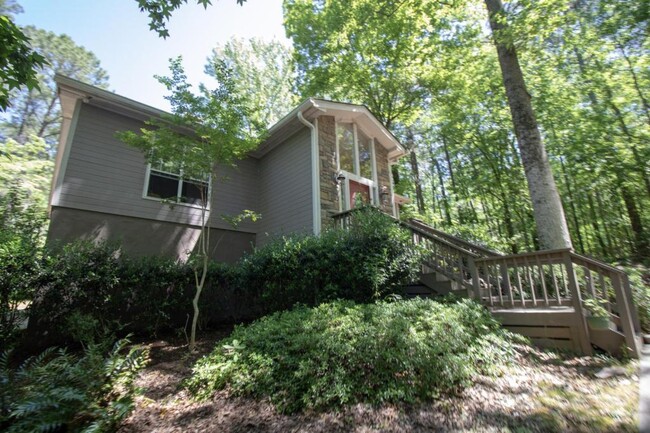 property at 1 Chinquapin Pass