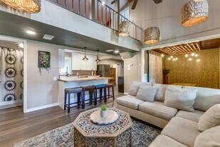 1204 Tupuna Ct in Tool, TX - Building Photo