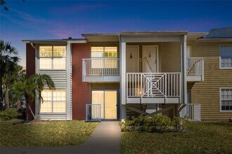 302 Lake Parsons Green in Brandon, FL - Building Photo - Building Photo