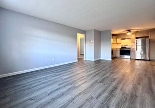 132 North St, Unit #1 in Newton, MA - Building Photo - Building Photo