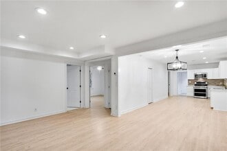 1967 Browns Mill Rd SE in Atlanta, GA - Building Photo - Building Photo