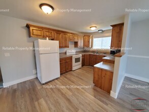 381 W 1st S in Rexburg, ID - Foto de edificio - Building Photo