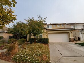 359 Hearst Dr in Merced, CA - Building Photo - Building Photo