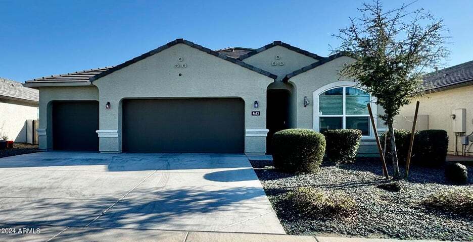 4613 W Dill Ave in Coolidge, AZ - Building Photo