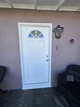 240 Nieto Ave in Long Beach, CA - Building Photo - Building Photo