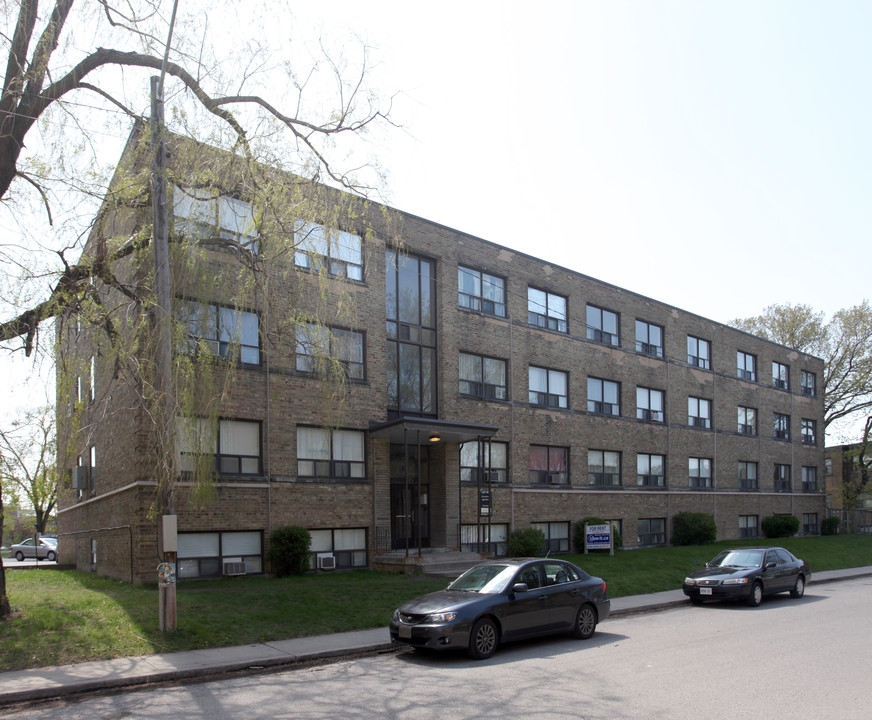 Greetree Apartments in Toronto, ON - Building Photo