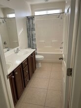 7709 Pista Way in Las Vegas, NV - Building Photo - Building Photo
