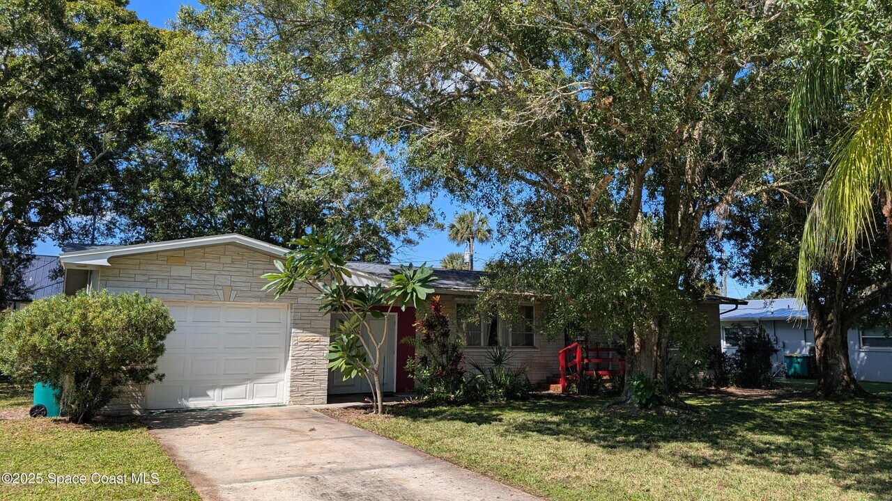 1712 Glendon Dr in Melbourne, FL - Building Photo