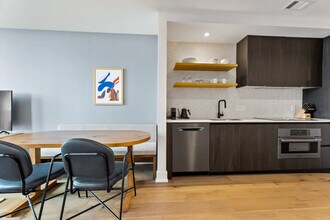48 East Ave in Austin, TX - Building Photo - Building Photo