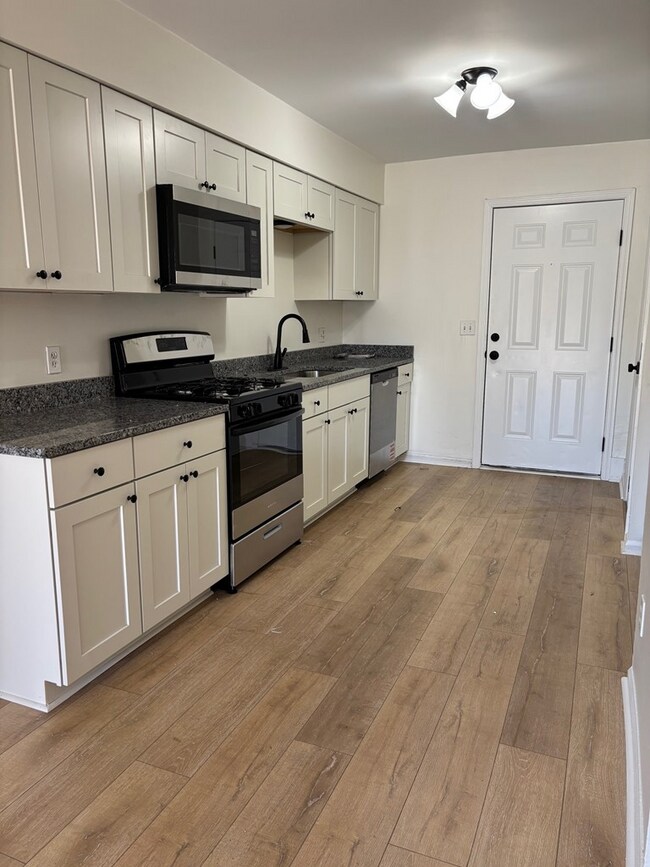 349 Dolphin St in Port St. Joe, FL - Building Photo - Building Photo