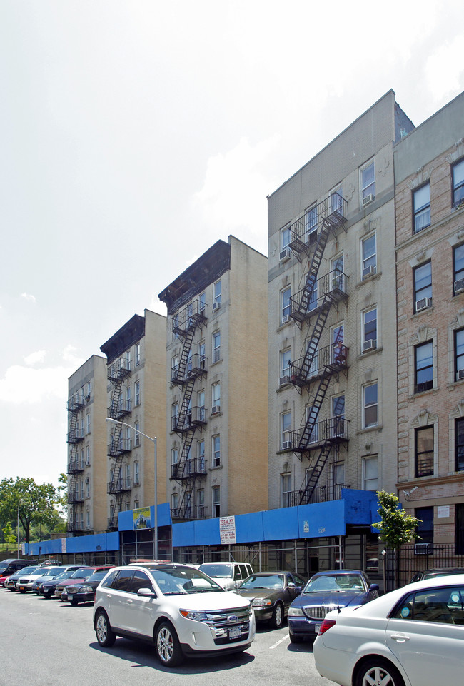 500 W 175th St in New York, NY - Building Photo - Building Photo