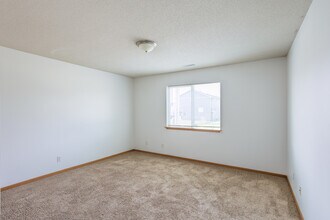 802 Dickinson Ave in Ames, IA - Foto de edificio - Interior Photo