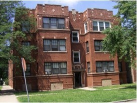 7556-7558 S Calumet Ave Apartments