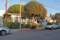 2411-2417 2nd St in Santa Monica, CA - Foto de edificio - Building Photo