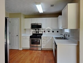 1388 Glenover Way in Marietta, GA - Building Photo - Building Photo