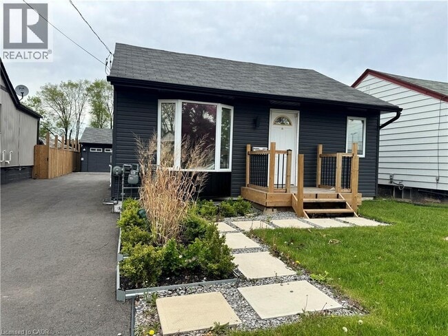 43 Mahony Ave
