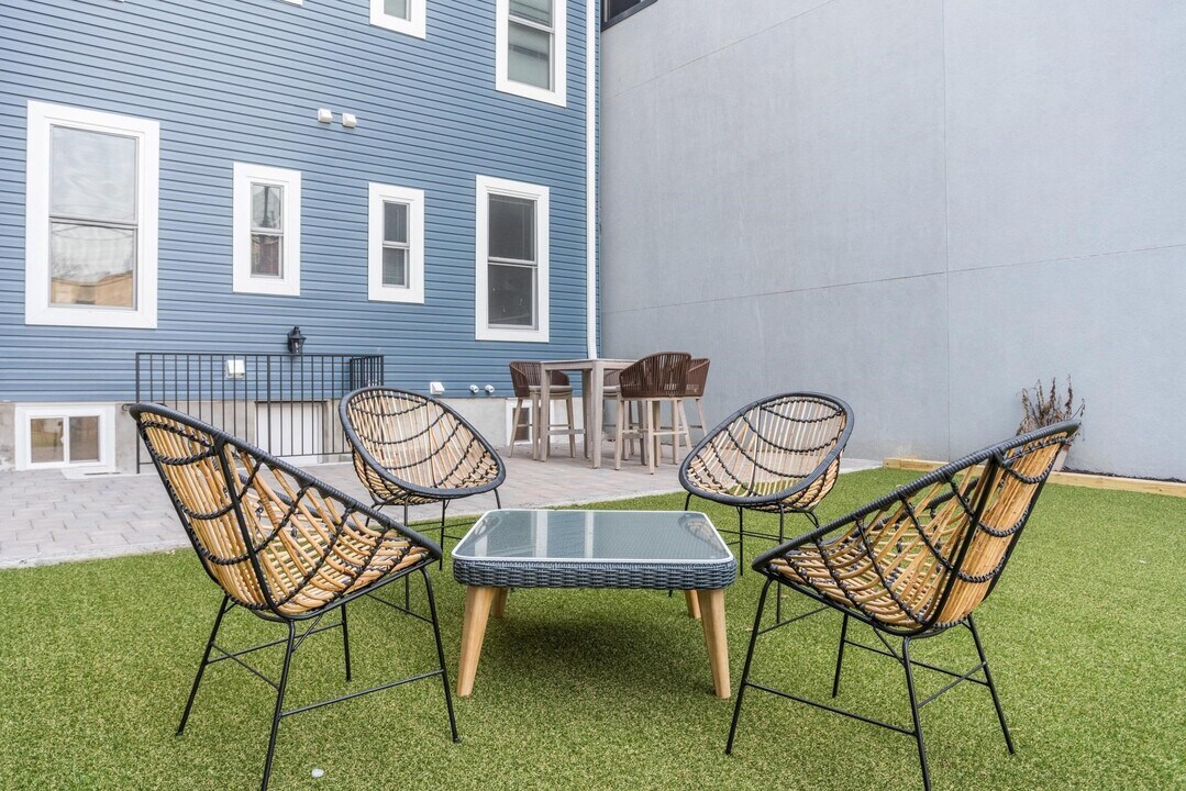 198 Morgan St-Unit -5(3L) in Jersey City, NJ - Building Photo