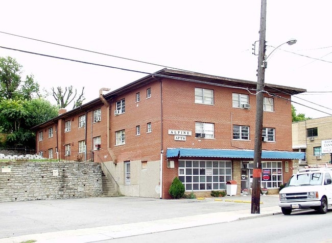 5200 Carthage Ave in Cincinnati, OH - Building Photo - Building Photo