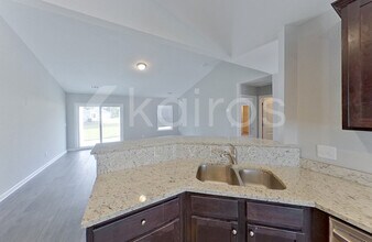 104 Ebenezer Blf Wy in Springfield, GA - Foto de edificio - Building Photo