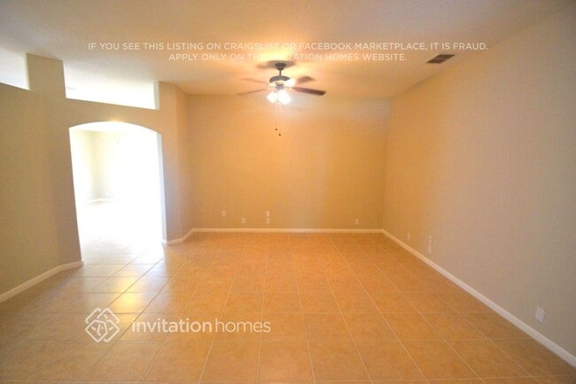 3042 Bellflower Way in Lakeland, FL - Building Photo - Building Photo