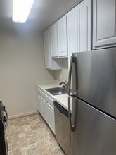 Park Lyn in Arlington, VA - Building Photo - Building Photo