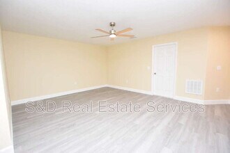 1111 Mercury Dr E in Lakeland, FL - Building Photo - Building Photo