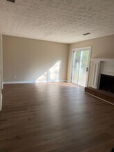 5096-5098 Farm Valley Dr NE in Woodstock, GA - Building Photo - Building Photo