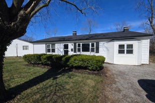 13 St Ambrose Dr in Sauget, IL - Building Photo