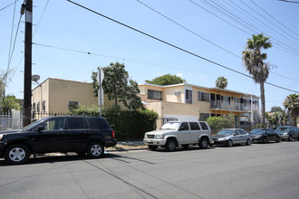 2692 W 12th St in Los Angeles, CA - Building Photo - Building Photo