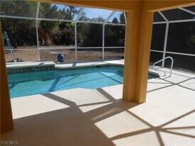 612 McArthur Ave in Lehigh Acres, FL - Building Photo