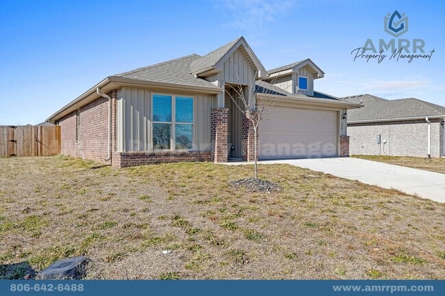 127 SW Vicki St in Gentry, AR - Building Photo - Building Photo