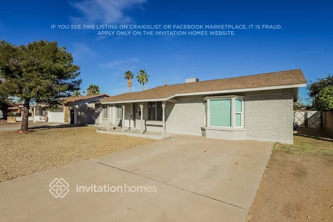 4228 W Mission Ln in Phoenix, AZ - Foto de edificio - Building Photo