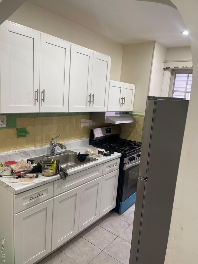 77-40 74th St in Queens, NY - Building Photo - Building Photo