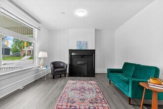 429 S Champion Ave in Columbus, OH - Building Photo - Building Photo