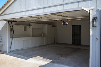1822 Cougar Ln in Clovis, CA - Building Photo - Building Photo
