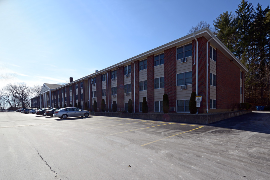 Mount Vernon Apartments in Woonsocket, RI - Foto de edificio