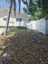 216 SW 9th St in Hallandale Beach, FL - Building Photo - Building Photo